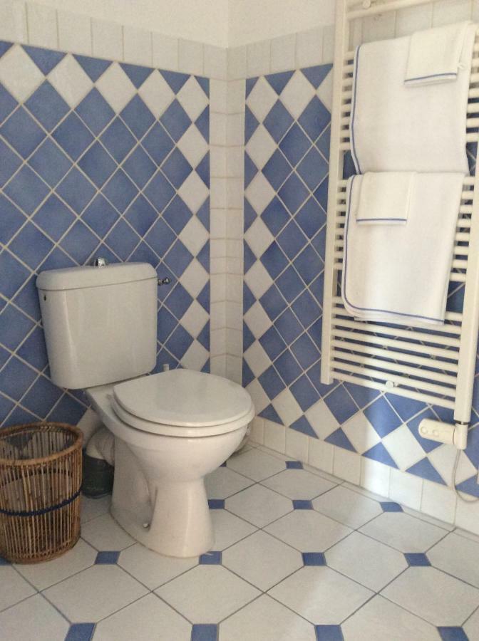 Le Mas Amore Bed & Breakfast Гасен Екстериор снимка